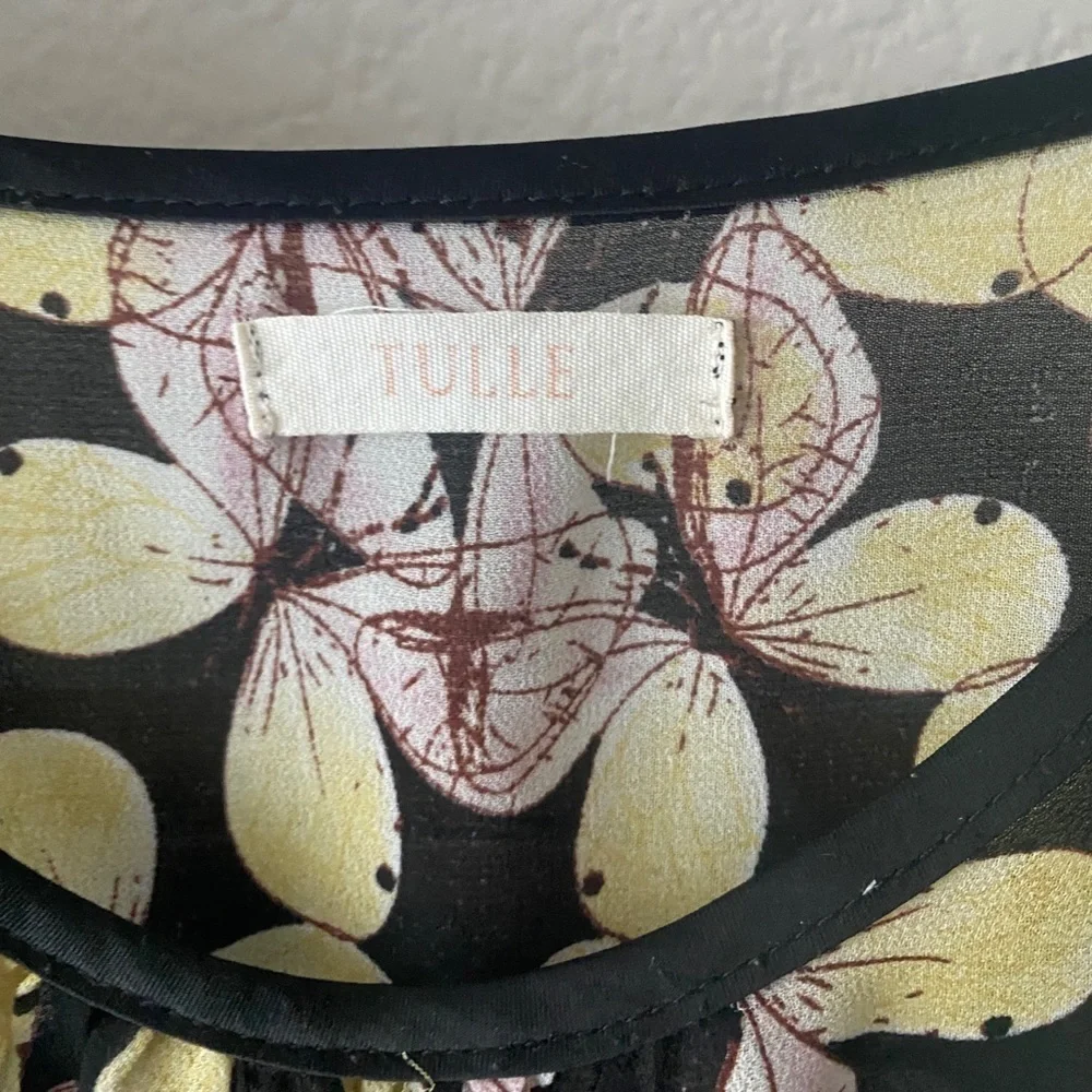 Tulle - blouse with cinched waist - Picture 4 of 5